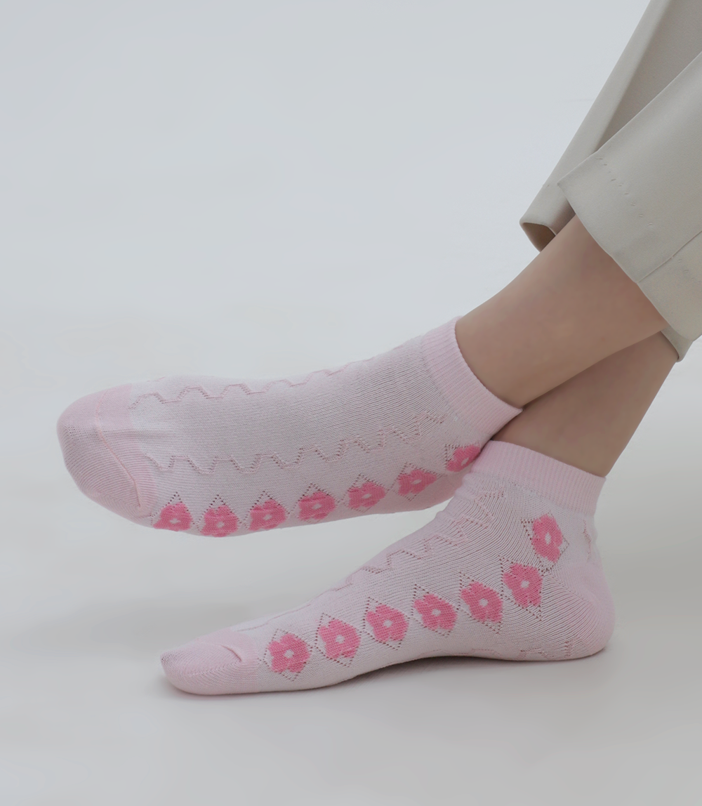 Women Socks-LIGHT PINK